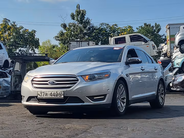 2014 Ford New Taurus